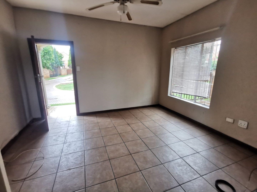 To Let 2 Bedroom Property for Rent in Baillie Park North West